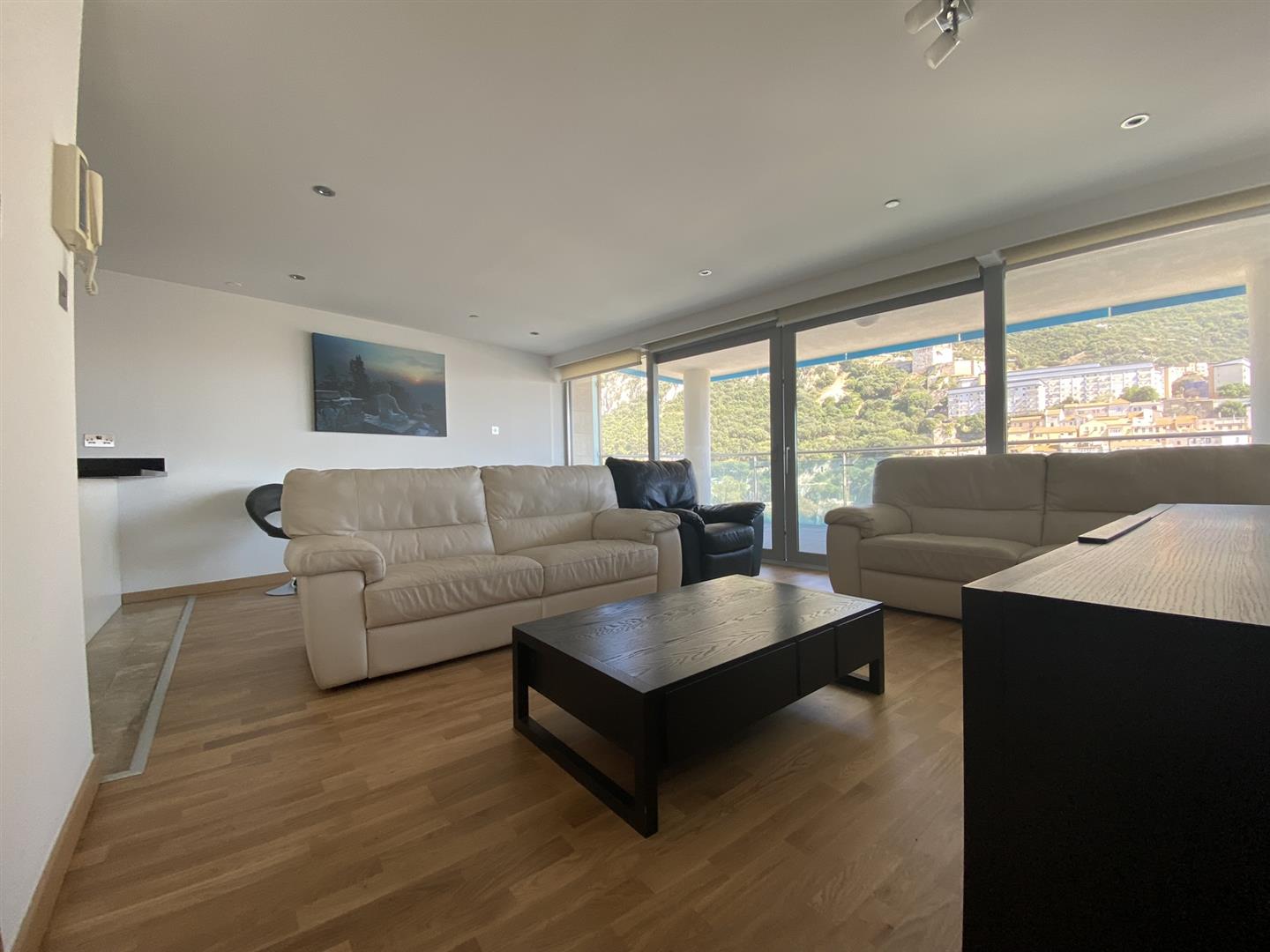 Image of Apartment - 2 Bedrooms - 2 Bathrooms for Rental in Grand Ocean Plaza-Gibraltar, Image 5